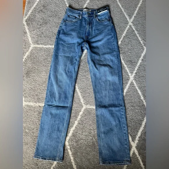 Abercrombie & Fitch Curve Love Ultra High Rise Ankle Straight Jean Size 25 XL - Picture 1 of 9
